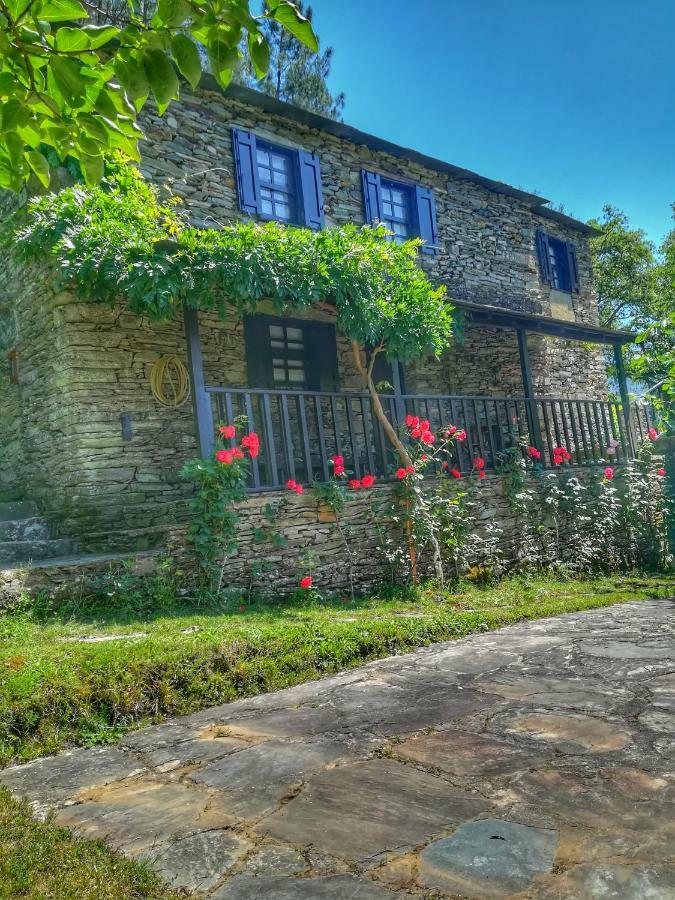 Gasthaus Quinta Da Recochina Castro Daire Exterior foto